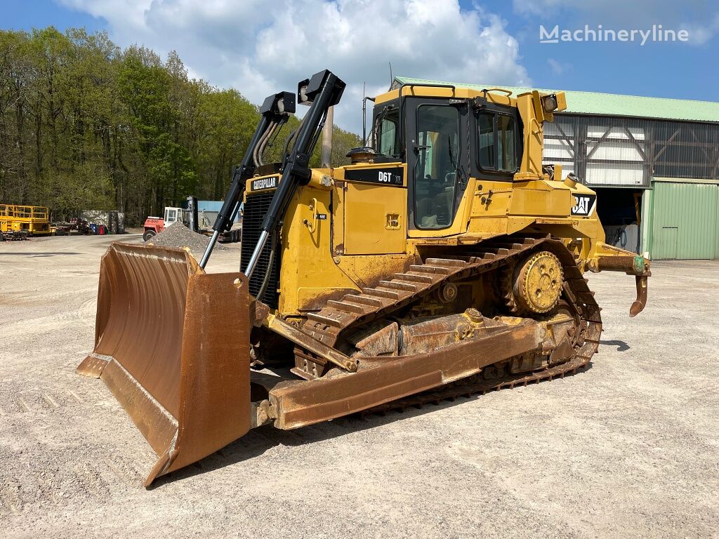 Caterpillar D6T XL bulldozer