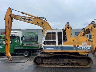 Daewoo DH200LC tracked excavator