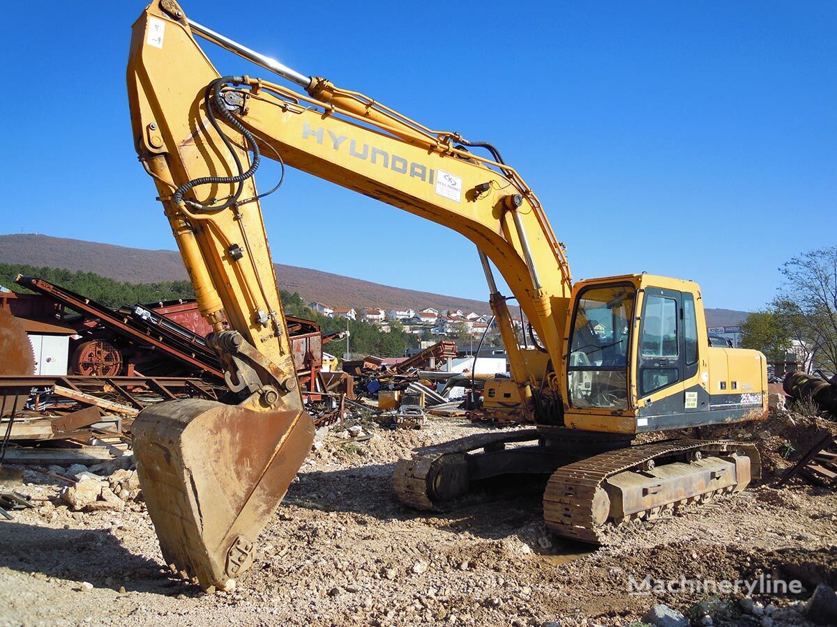 Hyundai R250NLC-7 tracked excavator