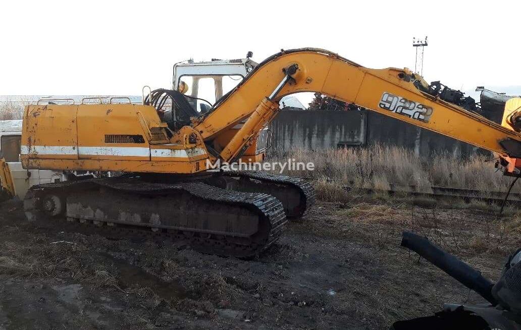 Liebherr Kita LIEBHEER 922 tracked excavator for parts