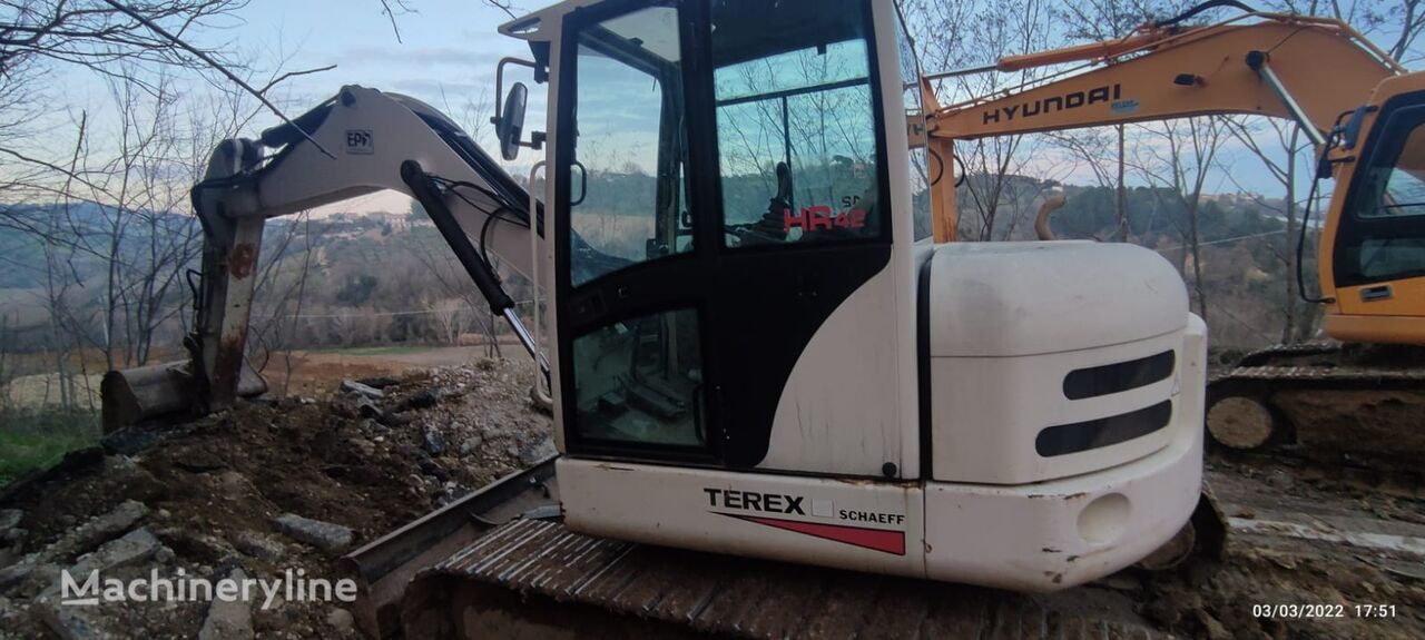 Terex HR42 tracked excavator