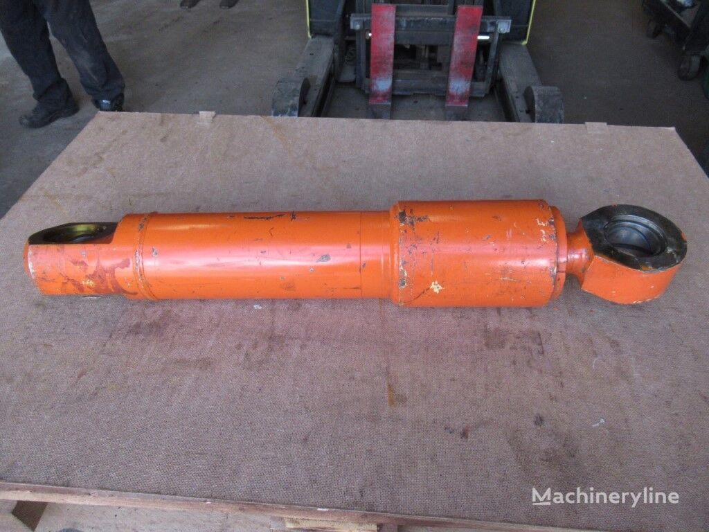 Hitachi hydraulic cylinder for excavator